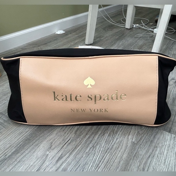 Kate Spade Kennedy Park Nylon Milla Travel/Messenger Back Bag - Picture 7 of 16